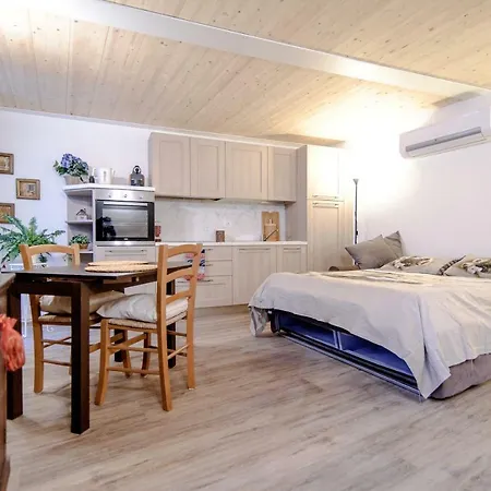 Apartamento Il Borghetto Di Torno Exterior foto