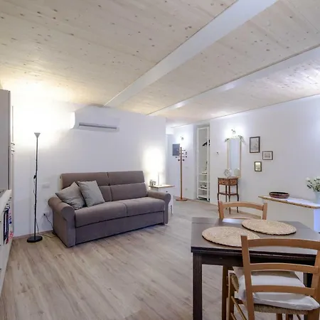 Apartamento Il Borghetto Di Torno Exterior foto